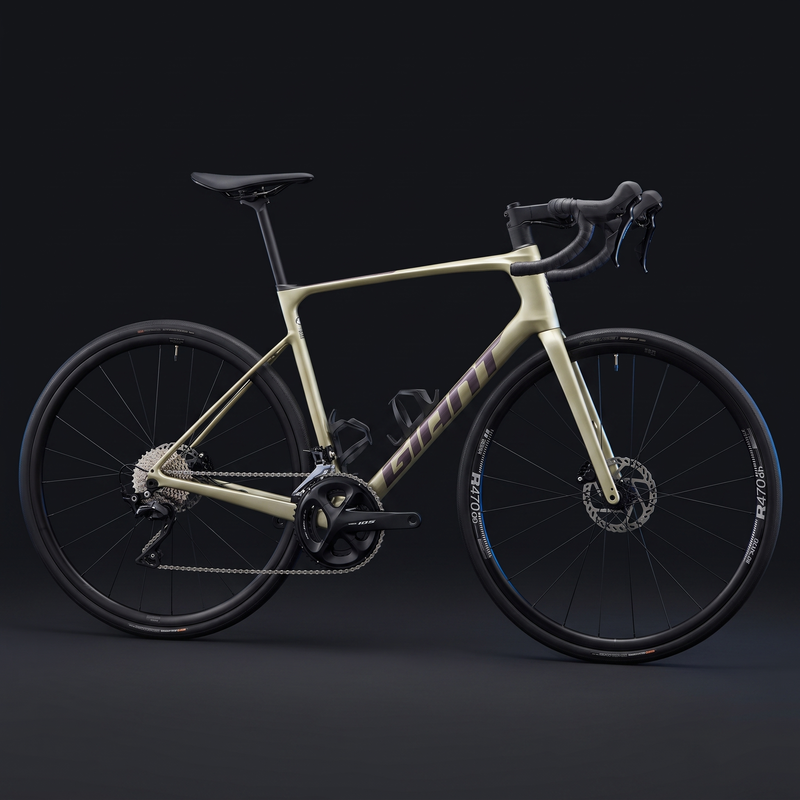 Giant Defy Advanced 2 — Vélo route endurance carbone (Taille ML)